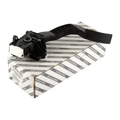 Accelerator pedal, foot lever