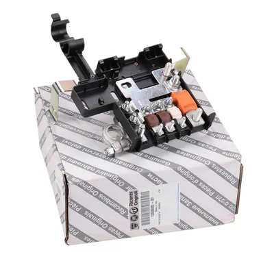 Battery positive pole with fuses original