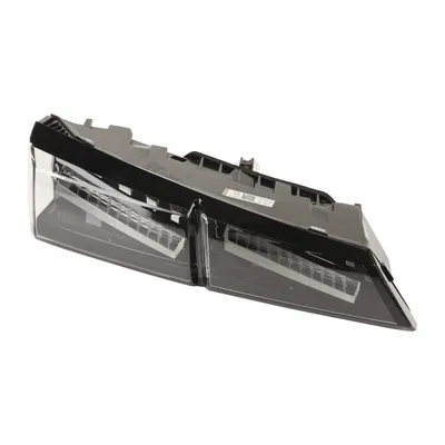 Left rear light