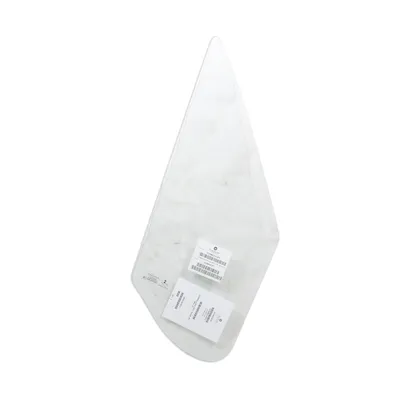 Triangular window front right (clear)